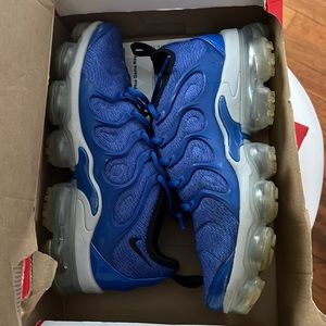 Blue used Nike vapor max plus